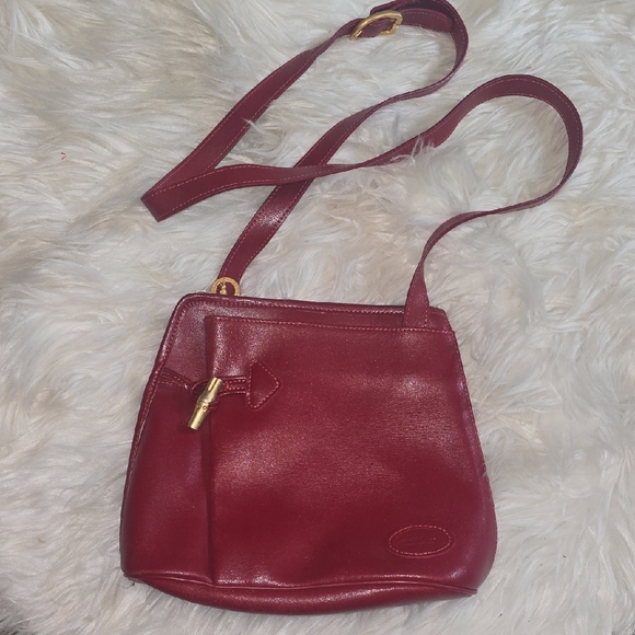 Elegant Burgundy Leather Shoulder Bag - Picture 1 of 8